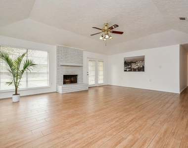 3315 Honey Creek Drive - Photo Thumbnail 12