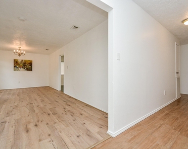 3315 Honey Creek Drive - Photo Thumbnail 2