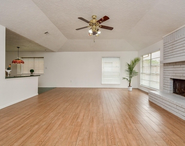3315 Honey Creek Drive - Photo Thumbnail 14