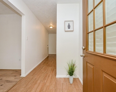 3315 Honey Creek Drive - Photo Thumbnail 1