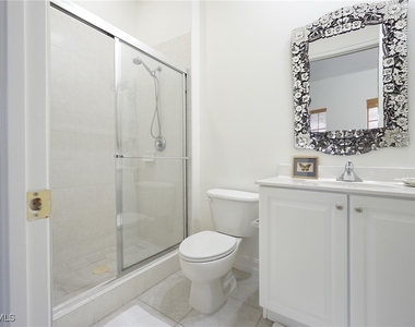4740 Stratford Court - Photo Thumbnail 15