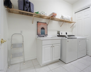 4740 Stratford Court - Photo Thumbnail 16
