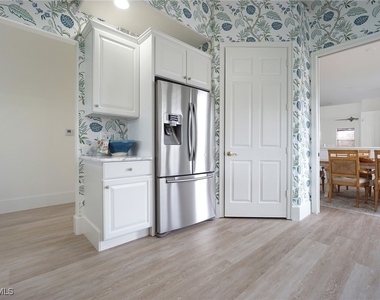 4740 Stratford Court - Photo Thumbnail 7