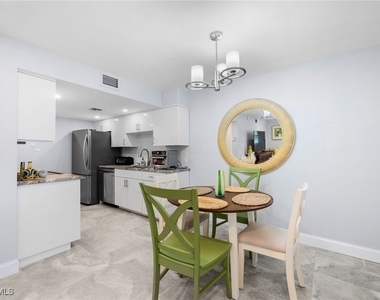 1605 Chesapeake Avenue - Photo Thumbnail 10