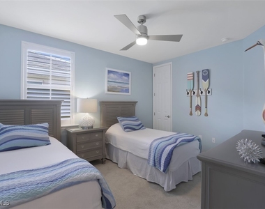 14663 Edgewater Circle - Photo Thumbnail 15