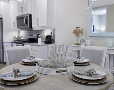 14663 Edgewater Circle - Photo Thumbnail 9