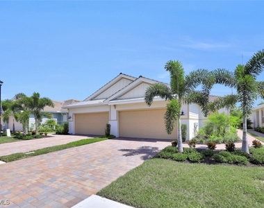 14663 Edgewater Circle - Photo Thumbnail 2