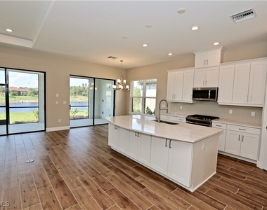 8437 Rosa Court - Photo Thumbnail 2