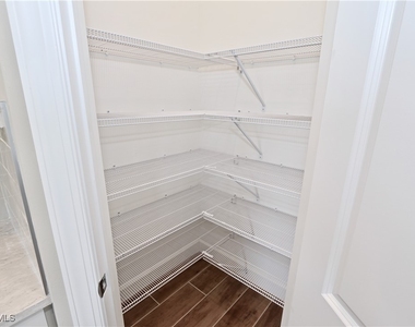 8437 Rosa Court - Photo Thumbnail 19