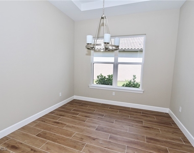 8437 Rosa Court - Photo Thumbnail 6