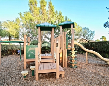 8437 Rosa Court - Photo Thumbnail 20
