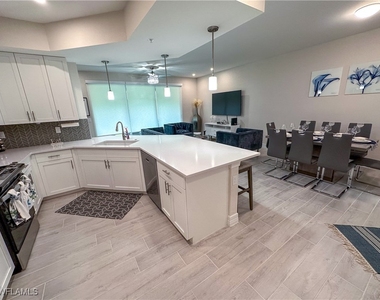 220 Indies Dr E - Photo Thumbnail 9