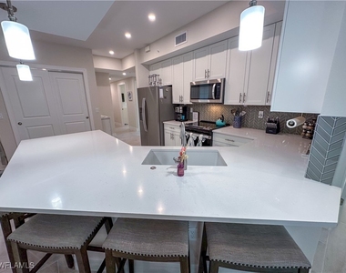 220 Indies Dr E - Photo Thumbnail 21