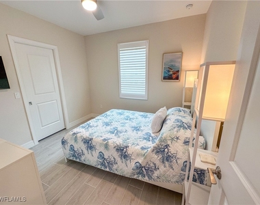220 Indies Dr E - Photo Thumbnail 38