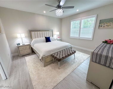 220 Indies Dr E - Photo Thumbnail 22