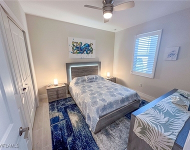 220 Indies Dr E - Photo Thumbnail 35