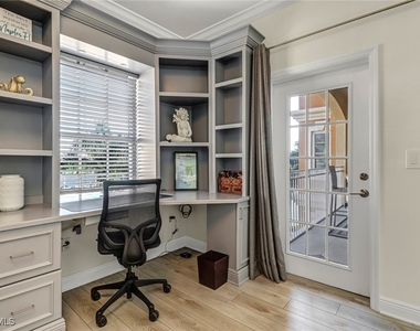450 Bayfront Place - Photo Thumbnail 8
