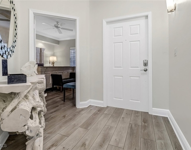 450 Bayfront Place - Photo Thumbnail 10