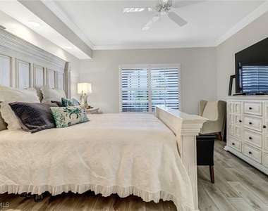 450 Bayfront Place - Photo Thumbnail 12