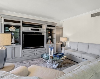 450 Bayfront Place - Photo Thumbnail 5