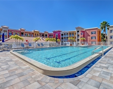450 Bayfront Place - Photo Thumbnail 24