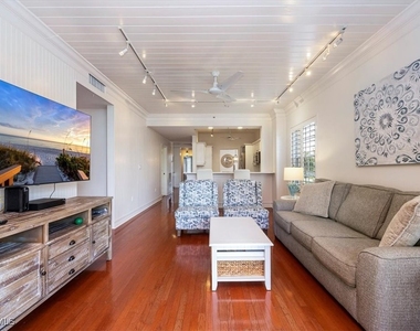 410 Bayfront Place - Photo Thumbnail 3