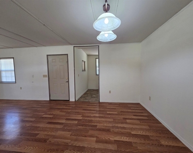 22884 Oakmont Drive - Photo Thumbnail 13