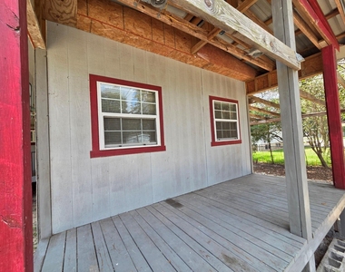 22884 Oakmont Drive - Photo Thumbnail 6