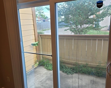 13210 Old Richmond Road - Photo Thumbnail 9
