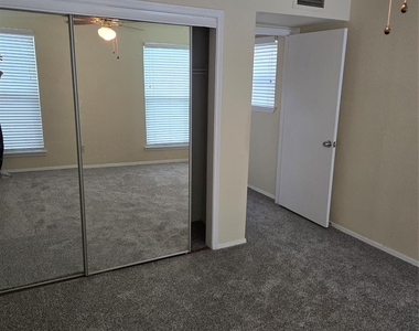 13210 Old Richmond Road - Photo Thumbnail 18