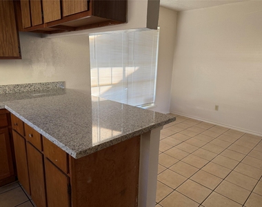 2114 W Greens Road - Photo Thumbnail 10