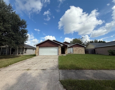 2114 W Greens Road - Photo Thumbnail 1