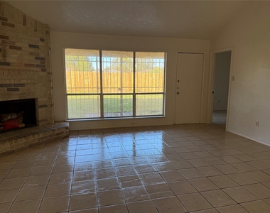 2114 W Greens Road - Photo Thumbnail 2