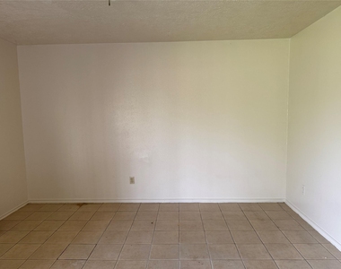 2114 W Greens Road - Photo Thumbnail 12