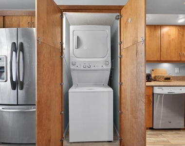 1343 Perico Point Circle - Photo Thumbnail 24
