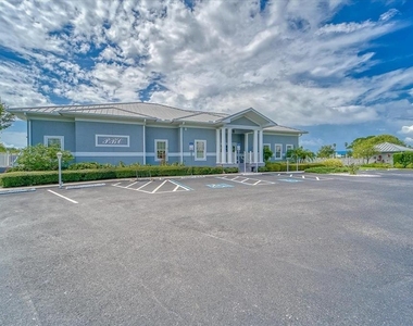 1343 Perico Point Circle - Photo Thumbnail 89
