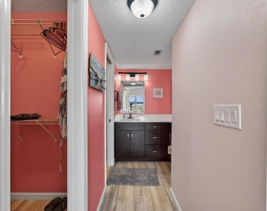 1343 Perico Point Circle - Photo Thumbnail 38