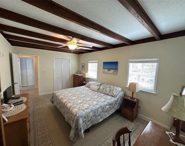 401 Oakwood Avenue - Photo Thumbnail 13