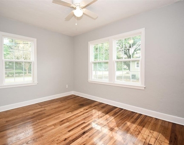 1028 Ne 3rd Avenue - Photo Thumbnail 8