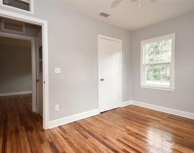 1028 Ne 3rd Avenue - Photo Thumbnail 9