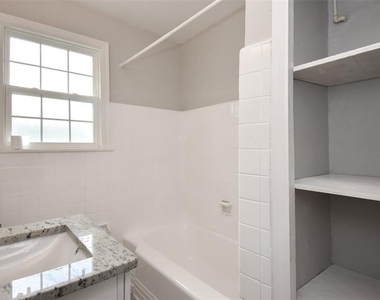 1028 Ne 3rd Avenue - Photo Thumbnail 11