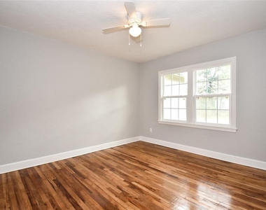 1028 Ne 3rd Avenue - Photo Thumbnail 6