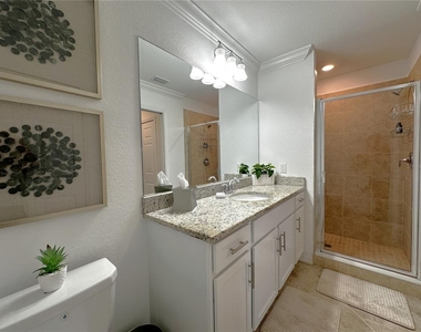 14071 Heritage Landing Boulevard - Photo Thumbnail 12