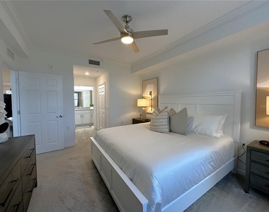 14071 Heritage Landing Boulevard - Photo Thumbnail 11