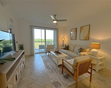 14071 Heritage Landing Boulevard - Photo Thumbnail 7