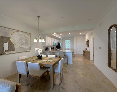 14071 Heritage Landing Boulevard - Photo Thumbnail 5