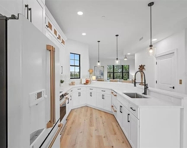 6418 Margarita Shores Lane - Photo Thumbnail 18