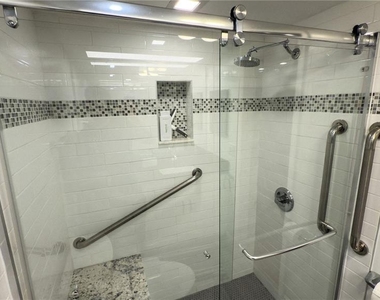 7461 W Country Club Drive N - Photo Thumbnail 8