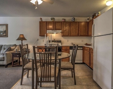 256 Peck Lane - Photo Thumbnail 10