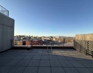 184 Noll Street - Photo Thumbnail 12
